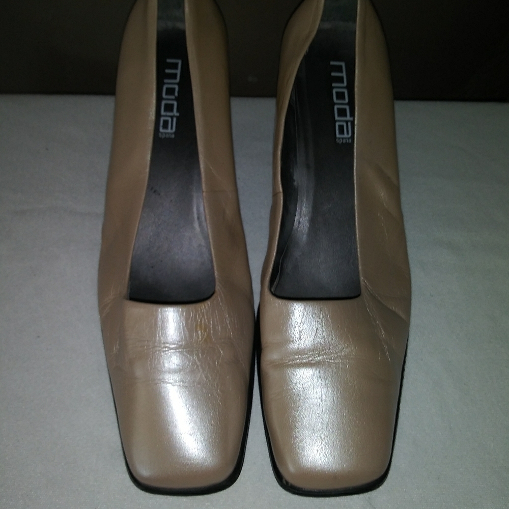 Moda International Metallic Pearl Heels - M width